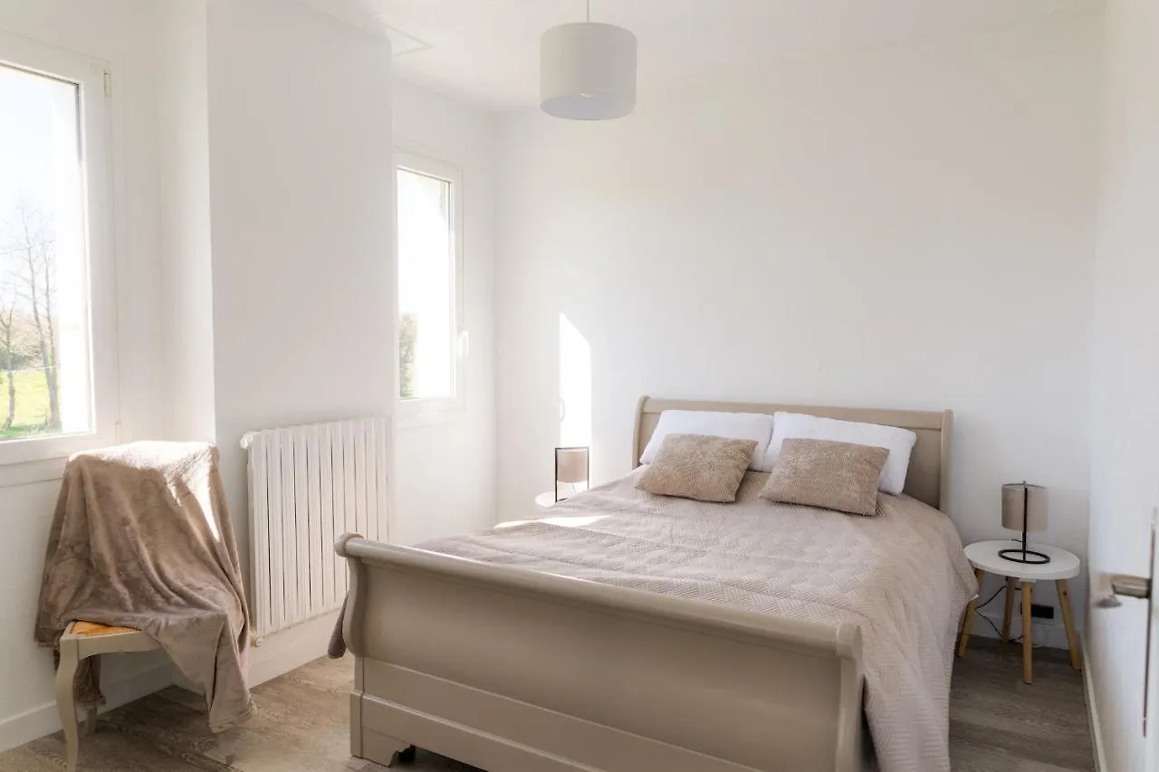 Holiday home Jolie Maison Pour 10 Personnes Avec Jardin Plobannalec-Lesconil