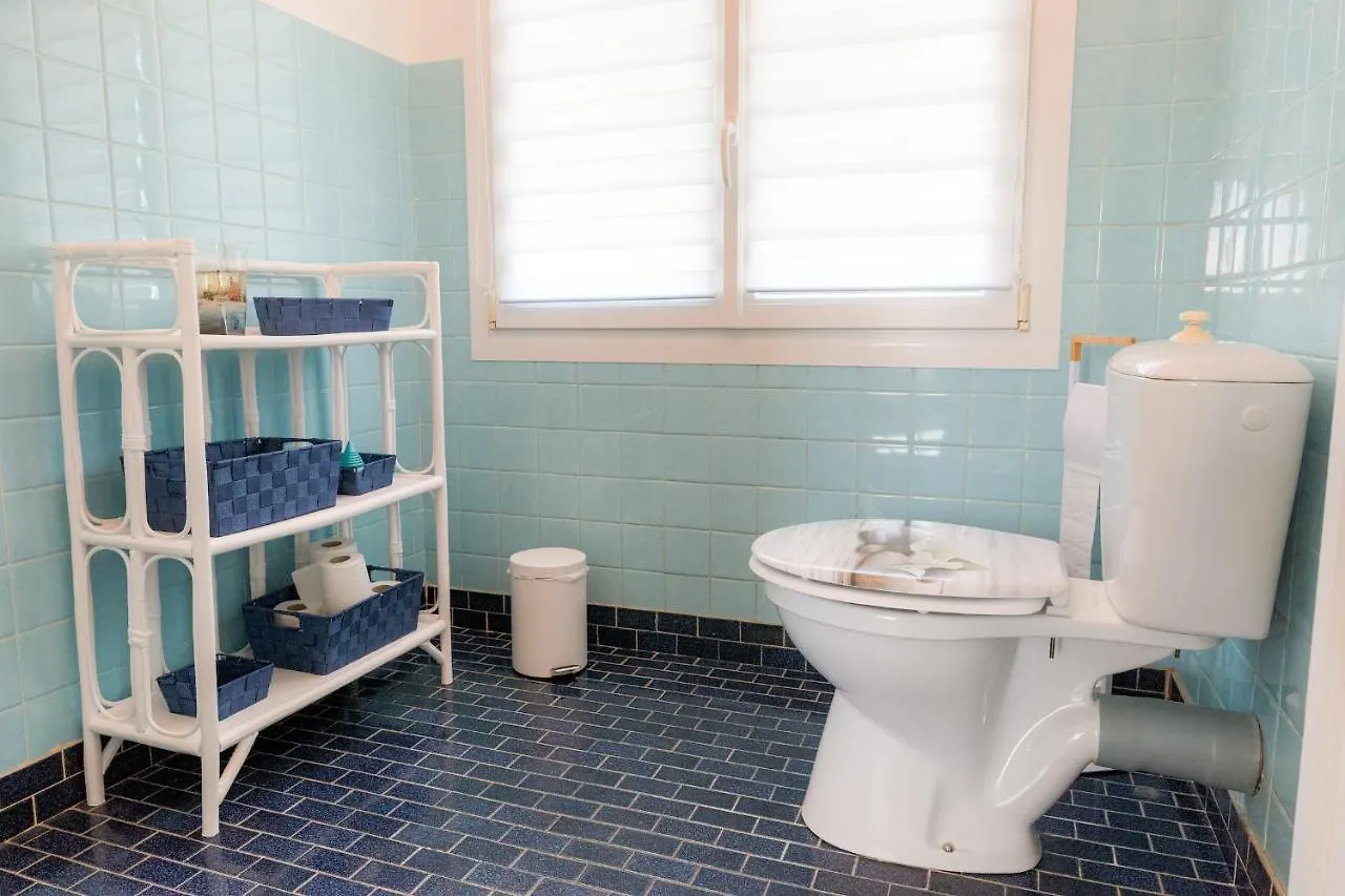 Holiday home Jolie Maison Pour 10 Personnes Avec Jardin Plobannalec-Lesconil France